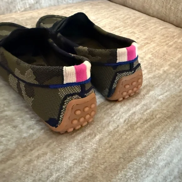 Rothy’s Driver in Spruce Camo - Picture 3 of 4